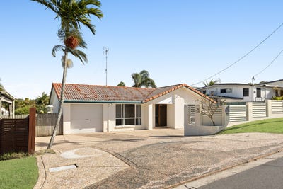 /international/au/18-bauhinia-drive-mooloolaba-qld-151633188/