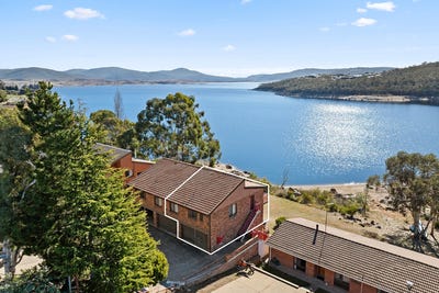 /international/au/2-27-townsend-street-jindabyne-nsw-151652188/