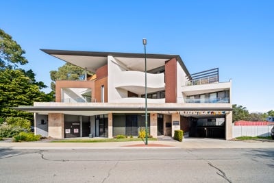 /international/au/109-8-willcock-st-ardross-wa-148402088/