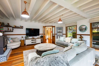 /international/au/24-joalah-avenue-blaxland-nsw-151130980/