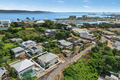 /international/au/11-melton-terrace-townsville-city-qld-151122552/
