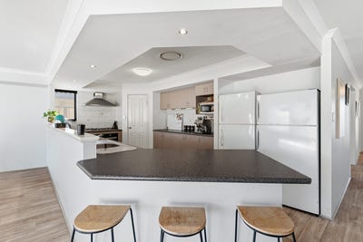 /international/au/36-sunset-circle-pinjarra-wa-150936404/