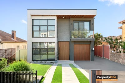 /international/au/29-mimosa-road-greenacre-nsw-150945624/