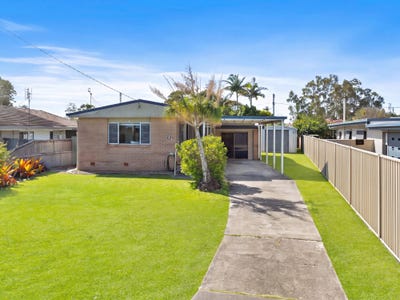 /international/au/33-nelson-street-golden-beach-qld-152386412/