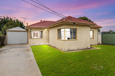 /international/au/33-cranbourne-avenue-sunshine-north-vic-150740884/