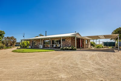 /international/au/99-pearce-road-clayton-bay-sa-152630336/