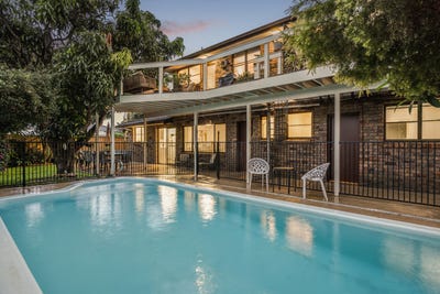 /international/au/19-robert-avenue-north-manly-nsw-150740500/