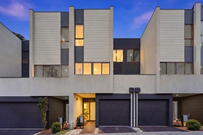 /international/au/32-kinsfolk-circuit-doveton-vic-151231692/