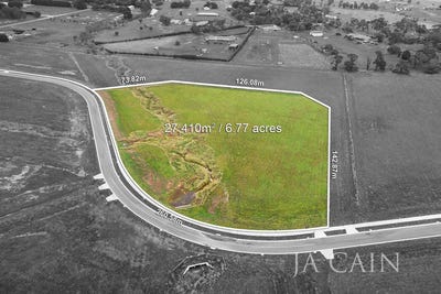 /international/au/3-golden-wattle-place-kilmore-vic-204219560/