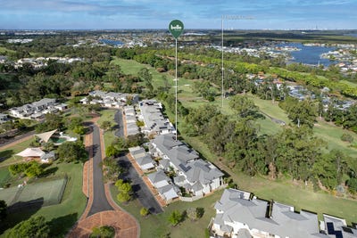 /international/au/8126-magnolia-gardens-court-hope-island-qld-151177068/
