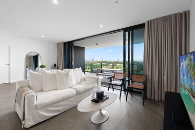 /international/au/5102-21-ross-street-benowa-qld-151429352/