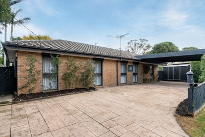 /international/au/8-mckenzie-way-langwarrin-vic-151239136/