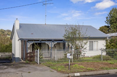 /international/au/6-charles-street-hamilton-vic-151277412/
