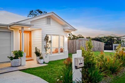 /international/au/2-goshawk-street-glass-house-mountains-qld-148479448/?lang=zh-cn