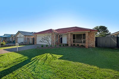 /international/au/16-chippendale-crescent-currumbin-waters-qld-151393872/