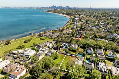 /international/au/16-glyndon-avenue-brighton-vic-204248532/