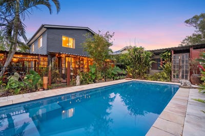 /international/au/112-biggs-avenue-beachmere-qld-151023076/