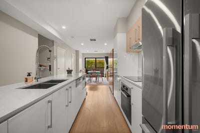 /international/au/6a-colbung-street-coombs-act-152034196/
