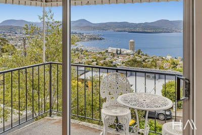 /international/au/2-13-birngana-avenue-sandy-bay-tas-152475396/