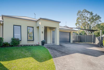 /international/au/22-kiah-close-ocean-shores-nsw-152461512/