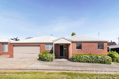 /international/au/2-1-whitta-street-sebastopol-vic-152699016/