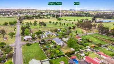 /international/au/25-hercules-street-goulburn-nsw-204685440/