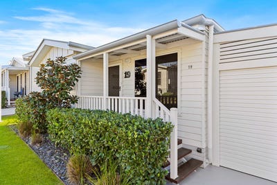 /international/au/19-1-norman-street-lake-conjola-nsw-150830224/