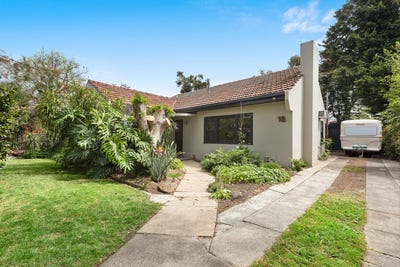 /international/au/18-elm-grove-parkdale-vic-151114868/