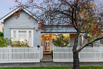 /international/au/4-oddie-street-lake-wendouree-vic-151372424/