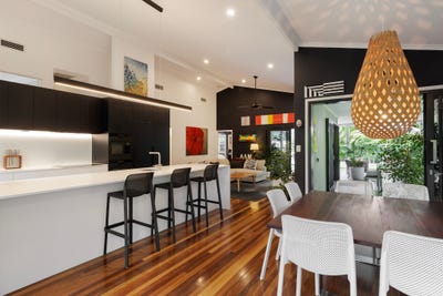 /international/au/9-flagship-court-castaways-beach-qld-148409872/?lang=zh-cn