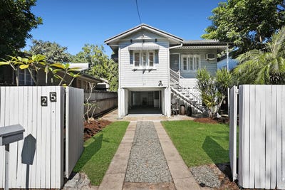 /international/au/25-lily-street-cairns-north-qld-151419884/