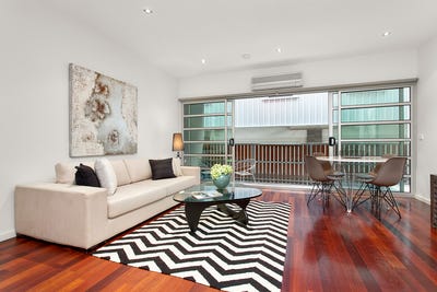 /international/au/6-18-tyrone-street-north-melbourne-vic-151376080/