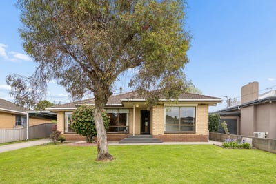 /international/au/37-coolabah-street-mount-gambier-sa-152687416/