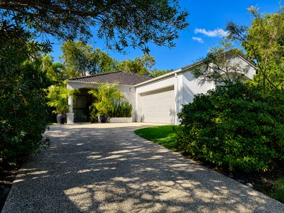 /international/au/11-blackwattle-circuit-arundel-qld-152585232/