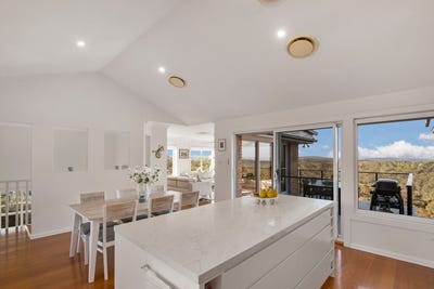 /international/au/16-lyndhurst-way-belrose-nsw-152377820/
