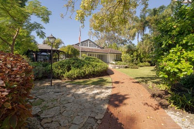 /international/au/38-browne-avenue-dalkeith-wa-151254516/
