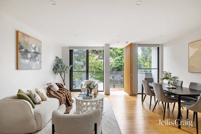 /international/au/3-32-prince-edward-avenue-mckinnon-vic-150683036/