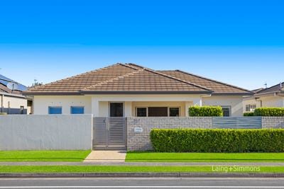 /international/au/157-park-street-port-macquarie-nsw-152352736/