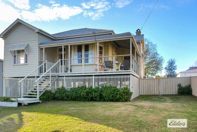 /international/au/30-percy-street-warwick-qld-151618240/