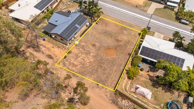 /international/au/21-flounder-crescent-toolooa-qld-204677564/