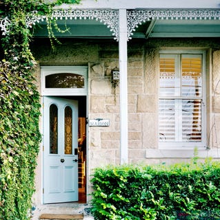 /international/au/19-griffiths-street-fairlight-nsw-151408500/
