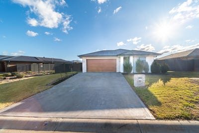 /international/au/6-bradford-circuit-dubbo-nsw-148485196/