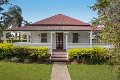 /international/au/10-videroni-street-booval-qld-152636144/