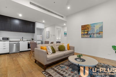 /international/au/4-10-zenith-rise-bundoora-vic-150663676/