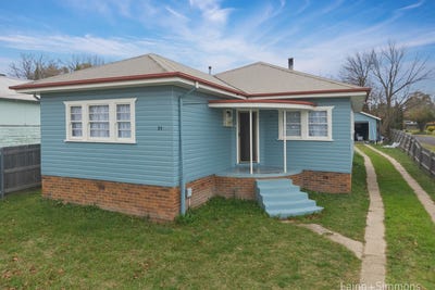 /international/au/89-donnelly-street-armidale-nsw-151329812/