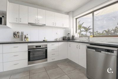 /international/au/6-7-kent-street-west-gladstone-qld-151131352/