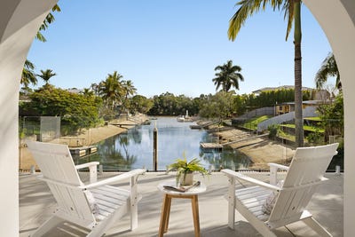 /international/au/7-pacific-boulevard-broadbeach-waters-qld-151515736/