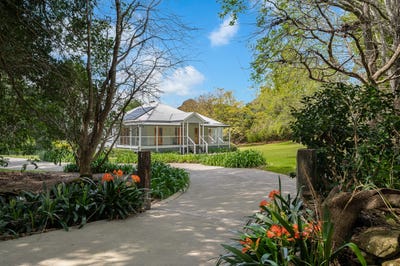 /international/au/26-birdwing-lane-balmoral-ridge-qld-152386952/