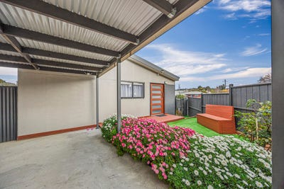 /international/au/1a-banksia-street-ararat-vic-148639104/