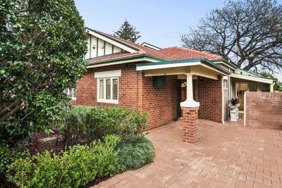 /international/au/25-royce-avenue-croydon-nsw-148494948/